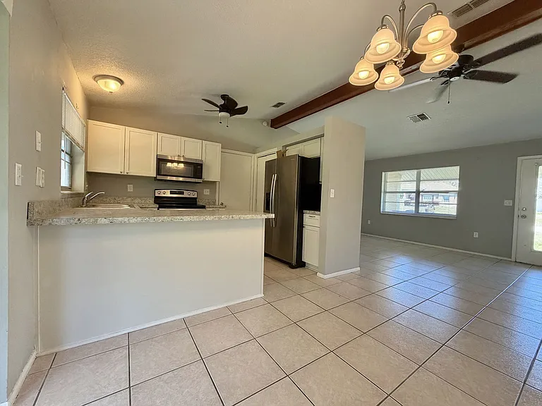 12258 Foothill St — Photo 7