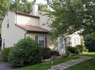91 Canterbury Ct, Downingtown, PA 19335
