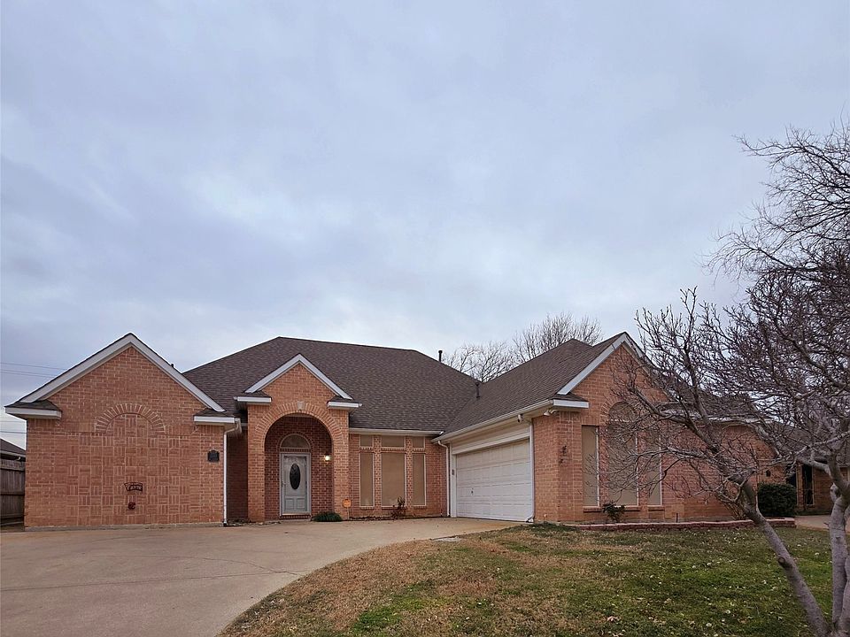 1st image of 3317 Sir Stewart Cir