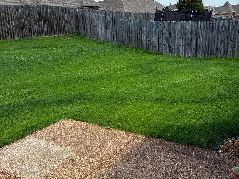 2576 Summer Knoll Dr — Photo 2