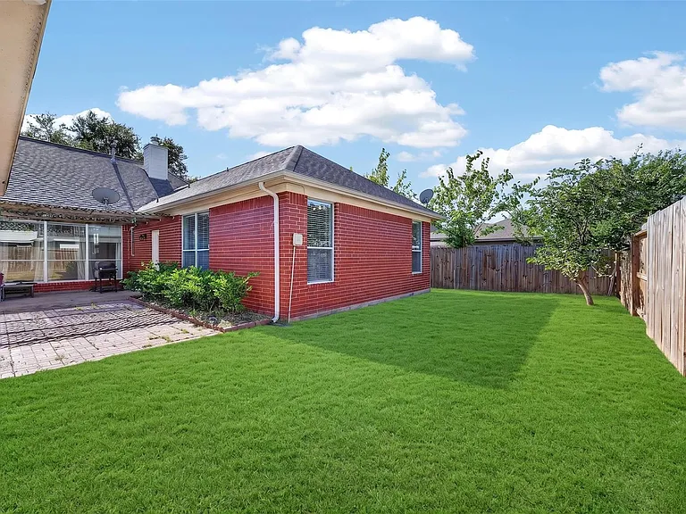 11214 Hillside Glen Trl — Photo 38