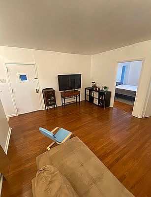 1st image of 318 Van Brunt St #2