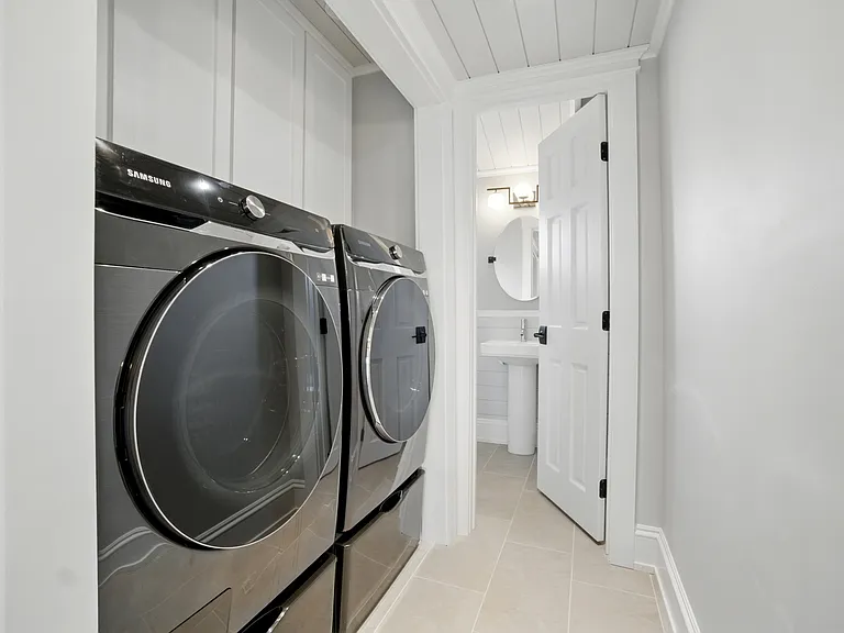 100 Pinewood Rd #128 — Photo 31