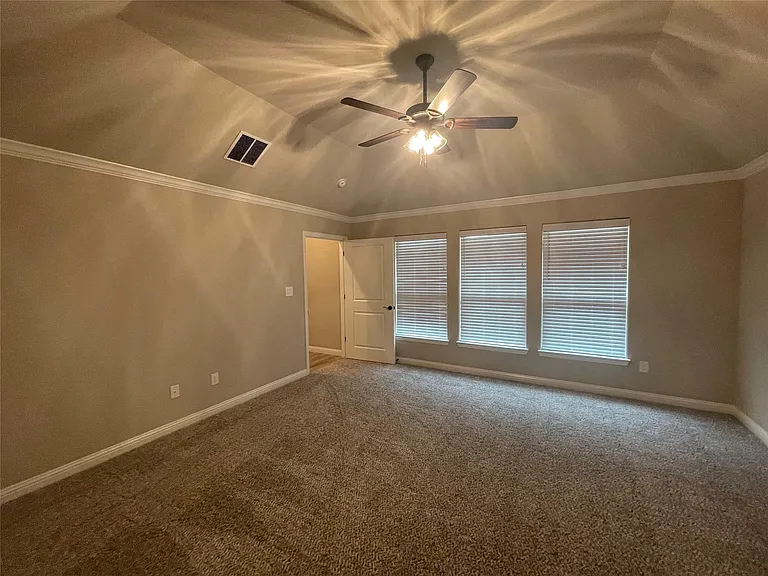 3022 Promenade Dr — Photo 8