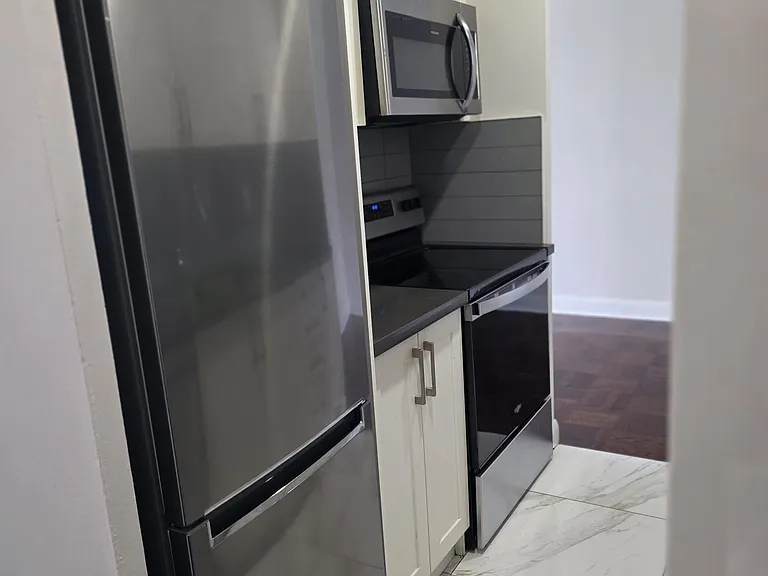 1305 Wilson Ave S #204 — Photo 9