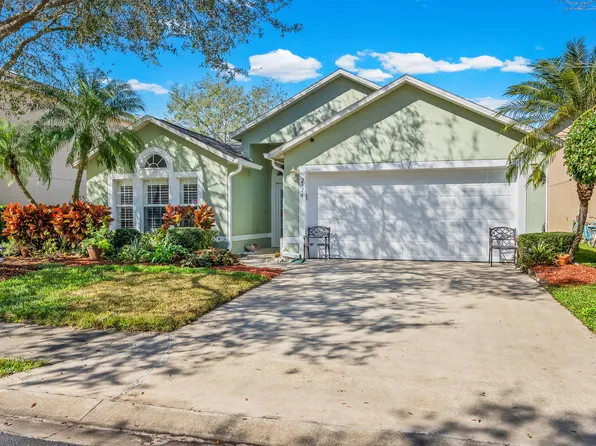 2574 12th Square SW, Vero Beach, FL 32968