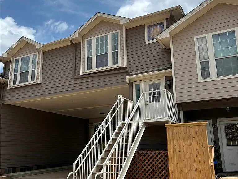 1214 Welsh Ave — Photo 3