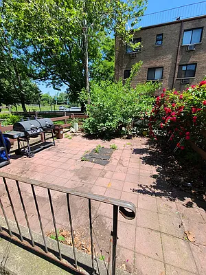 Rented by Bouklis Group | media 6