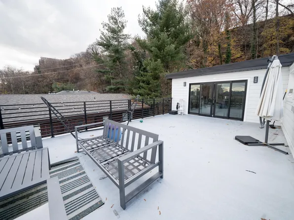 496 Undercliff Avenue image 40 of 52