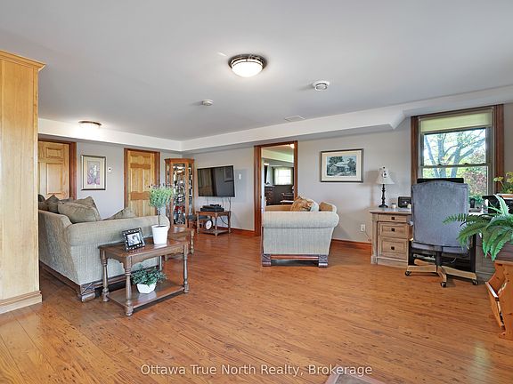 5th image of 3376 Burnstown Rd