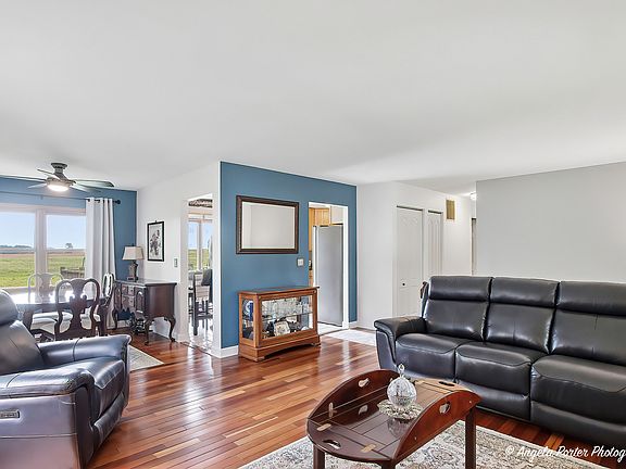 5th image of 1899 W Alder Dr