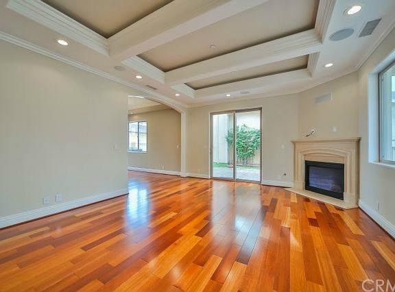 Living space w/fireplace 