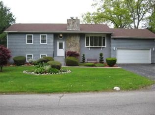 886 Hancock St, Fall River, MA 02721