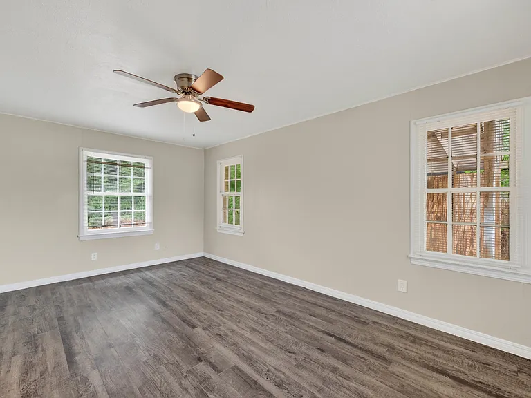 3208 N Roff Ave — Photo 18