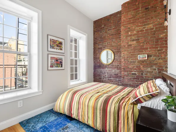 558 Driggs Avenue image 4 of 5