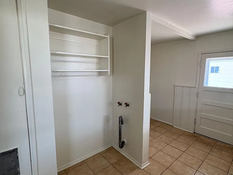 6412 Navajo Ave — Photo 4