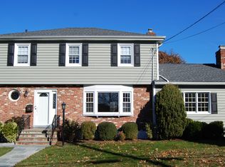 79 Locust Ave, Scarsdale, NY 10583