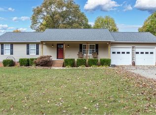 5083 Branson Davis Rd, Sophia, NC 27350