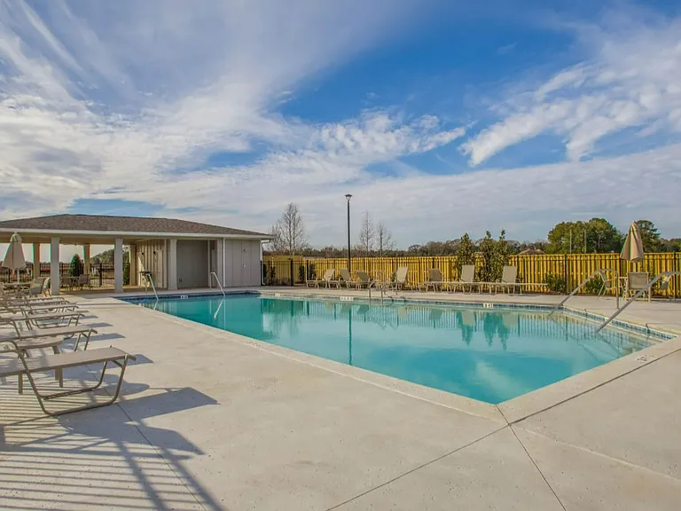 333 Callie Dr — Photo 14