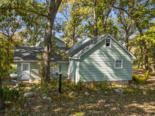 16212 Mount St, Lowell, IN 46356