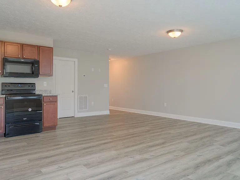 1330 Providence Blvd NW — Photo 11