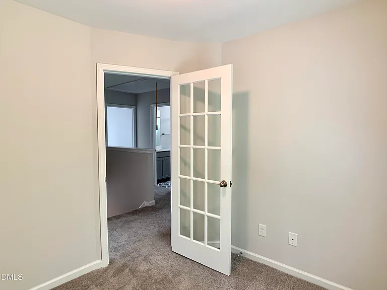 131 Diploma Dr — Photo 13