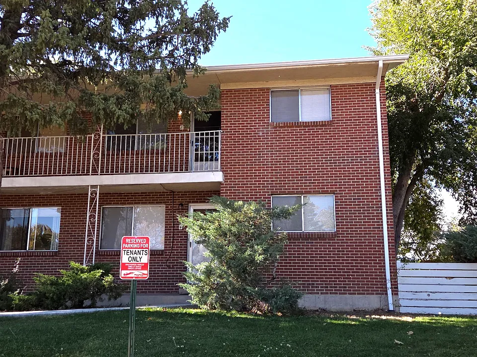 706 Don Juan St #5