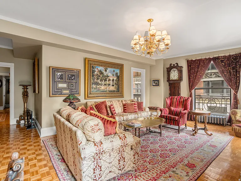 21 Beacon St #3H — Photo 6