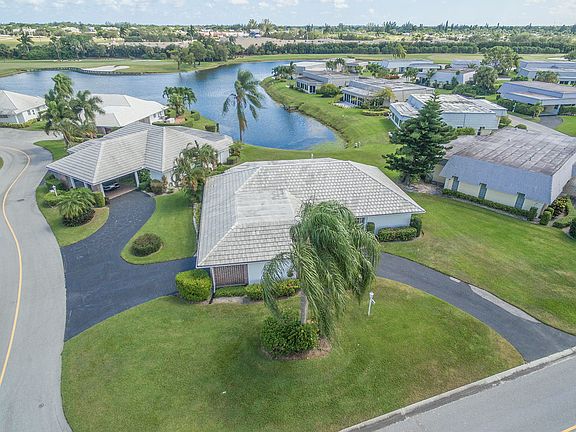 5th image of 380 Villa Dr S
