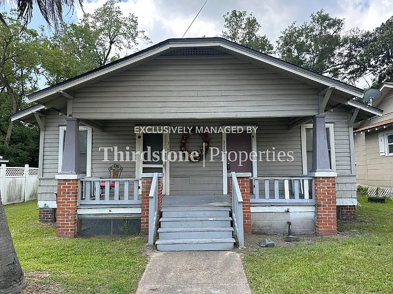 3048 Hunt St — Photo 1