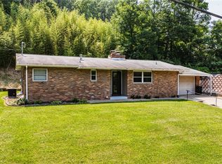 9 Worthington Ln, Parkersburg, WV 26104