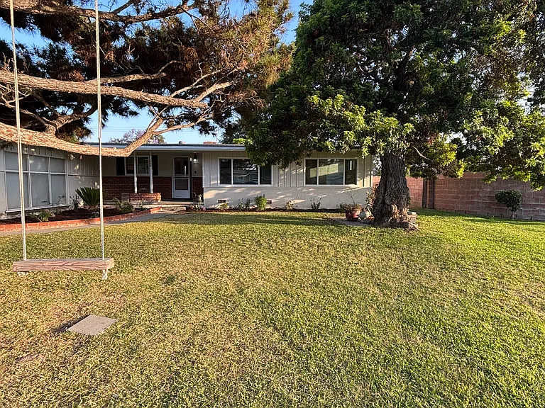 9522 Vons Dr — Photo 4