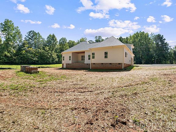 5th image of 6395 Wingate Hill Rd