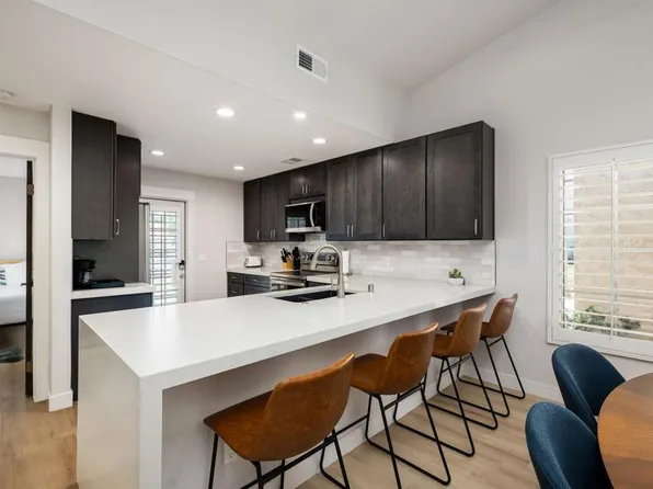 219 Desert Falls Dr E, Palm Desert, CA 92211