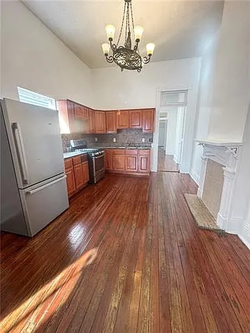 325 S Rendon St — Photo 3