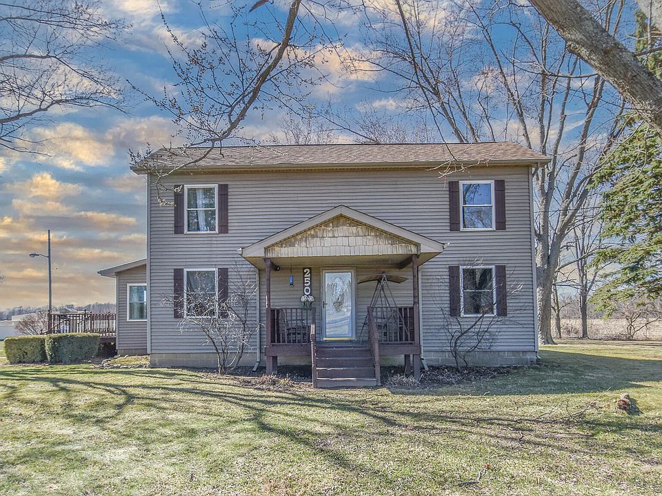 1st image of 250 S Centennial Rd