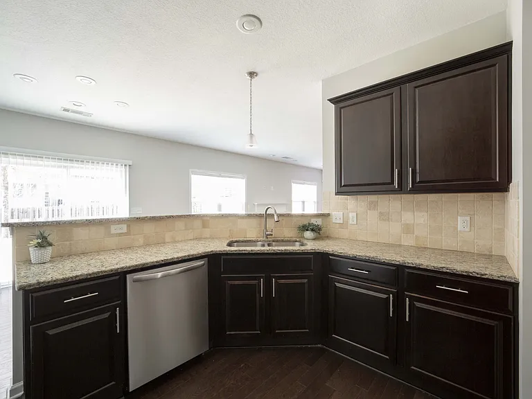 7311 San Vista Dr — Photo 6