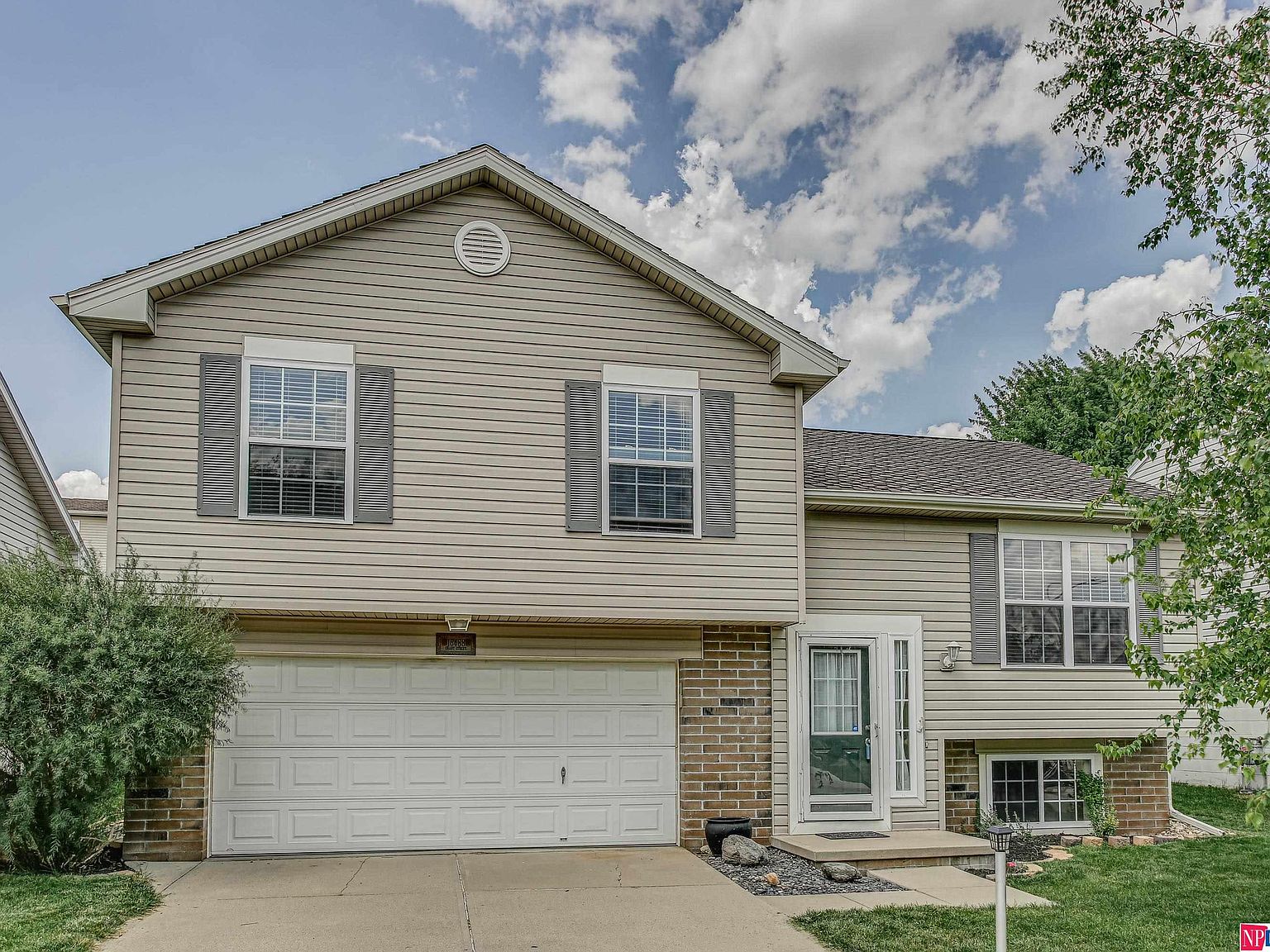 16488 Grant St, Omaha, NE 68116 Zillow