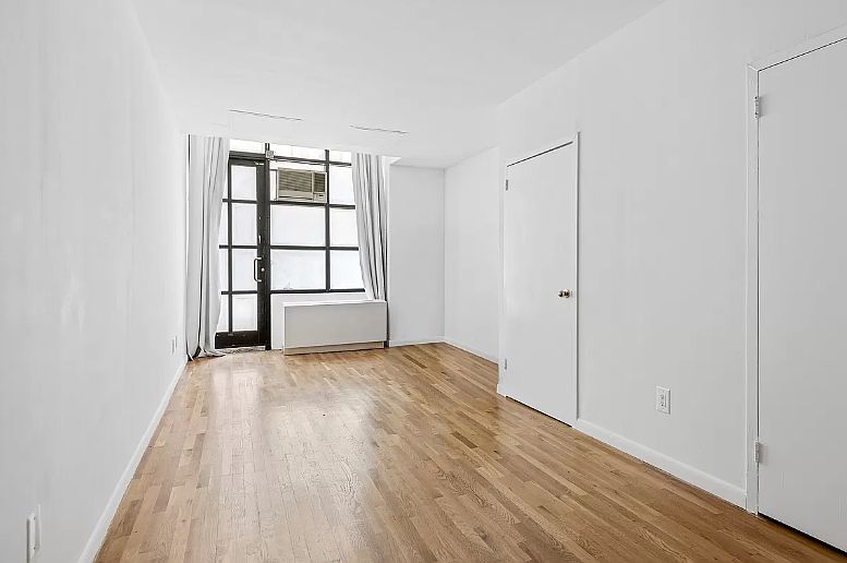 1st image of 121 Reade St APT 1A