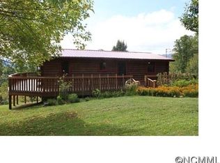 210 Nightshade Ln, Clyde, NC 28721