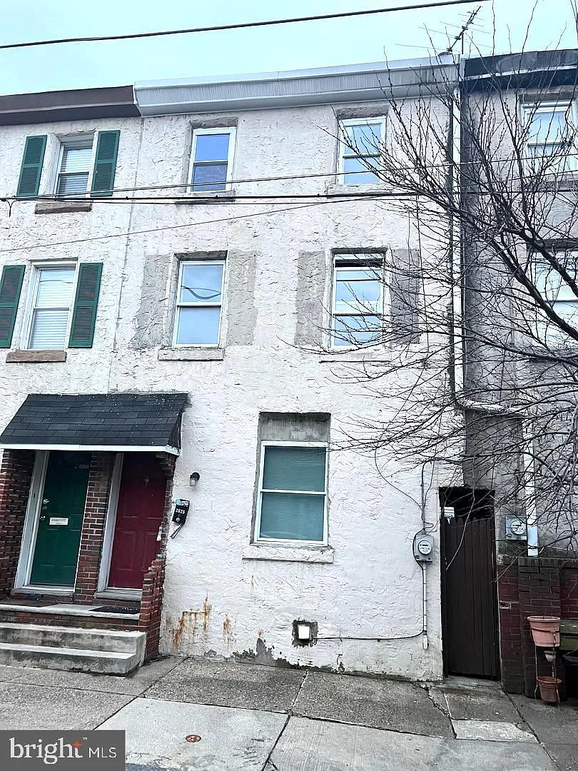 2625 Salmon St photo 1