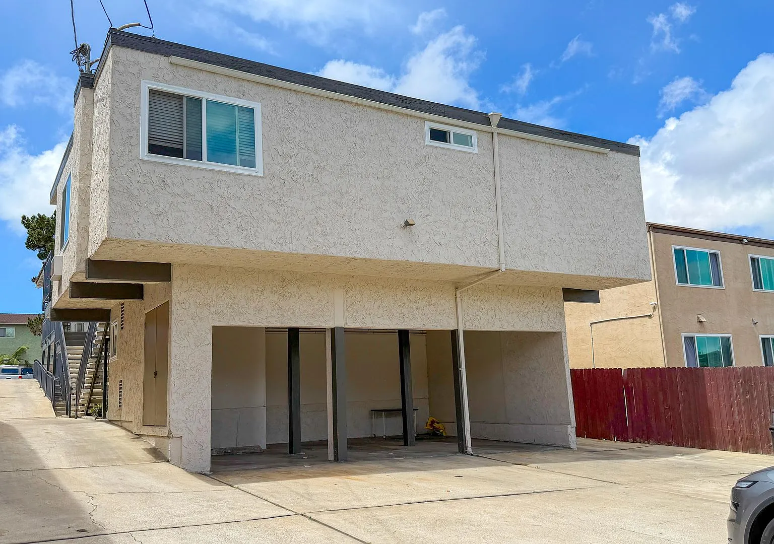 2625 Highland Ave — Photo 3