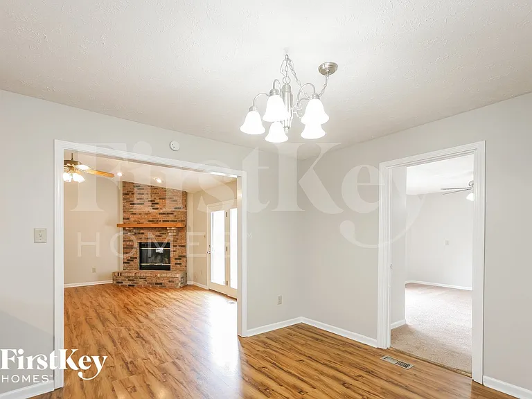 8522 Summertree Ln — Photo 5