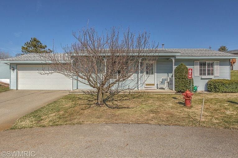 1st image of 215 York View Ct NW