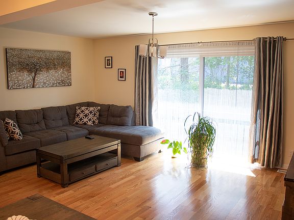 2nd image of 22 Heritage Dr