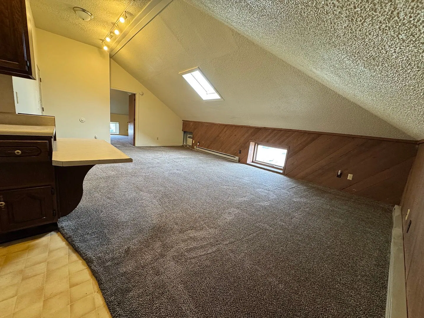 1118 State St. — Photo 3