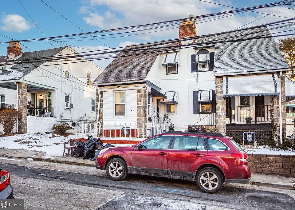 1st image of 213 Heather Rd