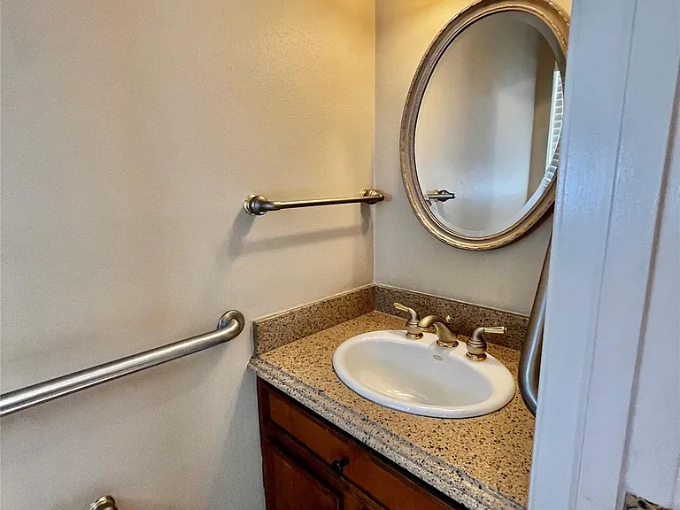 17527 Forest Mist Dr — Photo 29