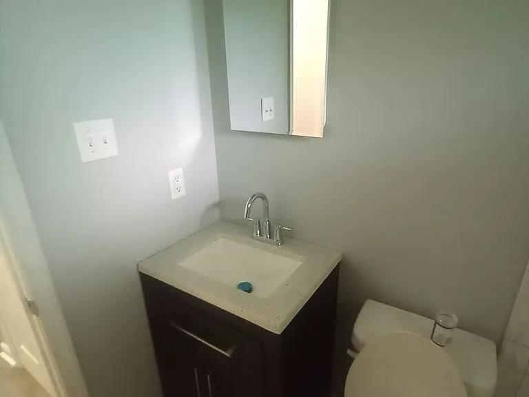 223 Woodview Ave — Photo 3