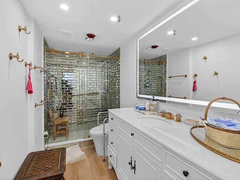 899 Jeffery St #5100 — Photo 10